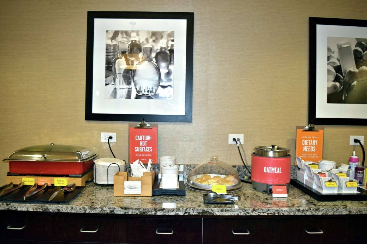 Hampton Inn Saskatoon South Esterno foto