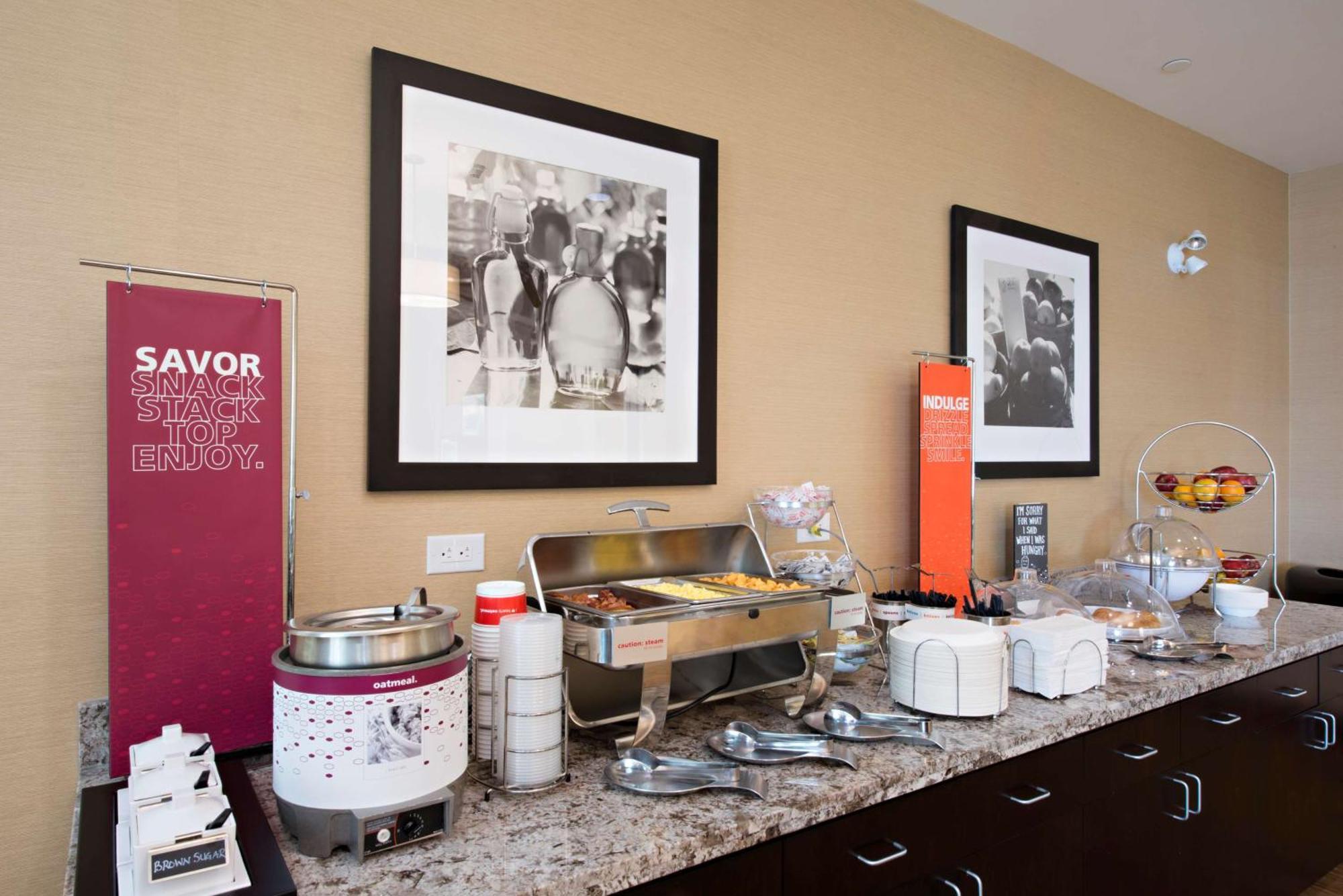 Hampton Inn Saskatoon South Esterno foto