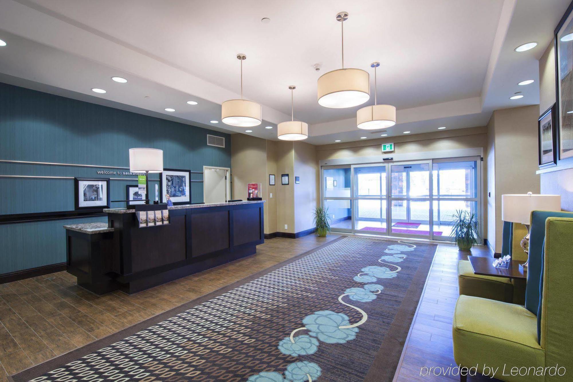 Hampton Inn Saskatoon South Esterno foto
